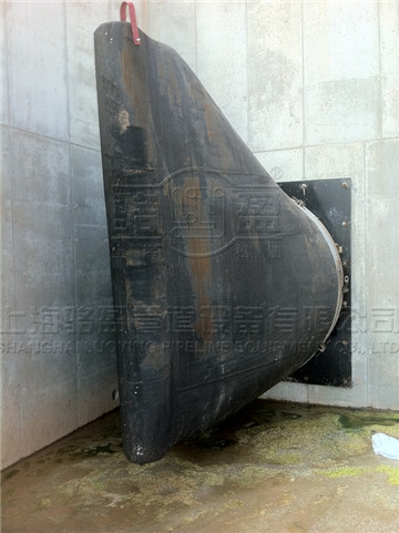 彎嘴<a href=http://m.zjkbhl.com/ target=_blank class=infotextkey><a href=http://m.zjkbhl.com target=_blank class=infotextkey>卡箍式鴨嘴閥</a></a>的特點