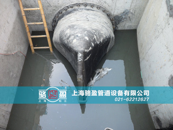 四川省自貢市富順縣法蘭式<a href=http://m.zjkbhl.com/ target=_blank class=infotextkey><a href=http://m.zjkbhl.com target=_blank class=infotextkey>鴨嘴閥</a></a>安裝現場