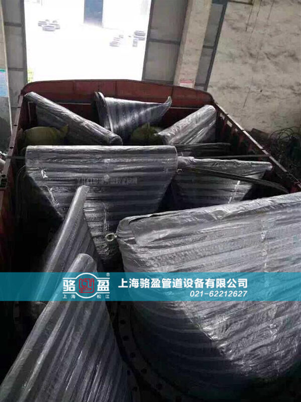 大批量法蘭式鴨嘴閥發貨現場