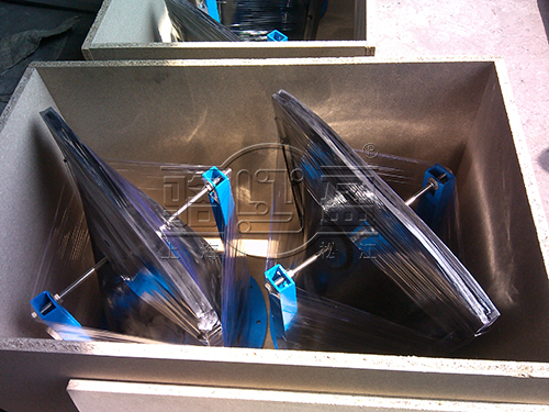 赤峰市喀喇沁旗<a href=http://m.zjkbhl.com/ target=_blank class=infotextkey><a href=http://m.zjkbhl.com target=_blank class=infotextkey>鴨嘴閥</a></a>裝箱